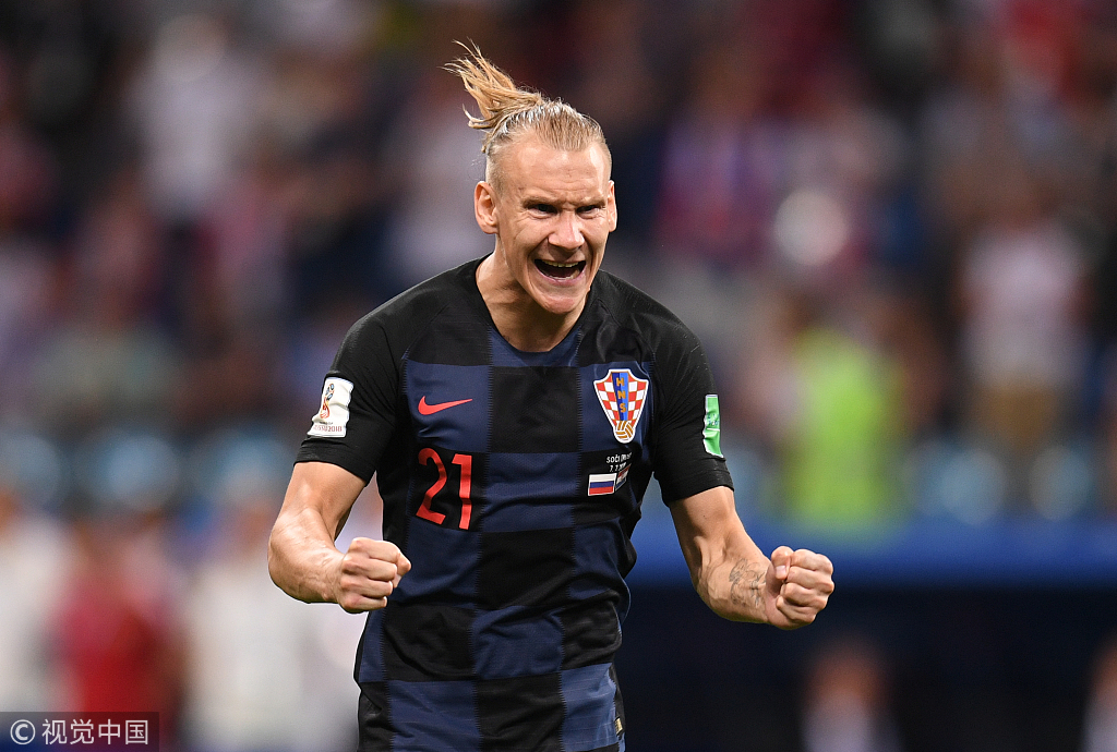 包含胜利的果实来之不易，球队庆祝胜利的词条