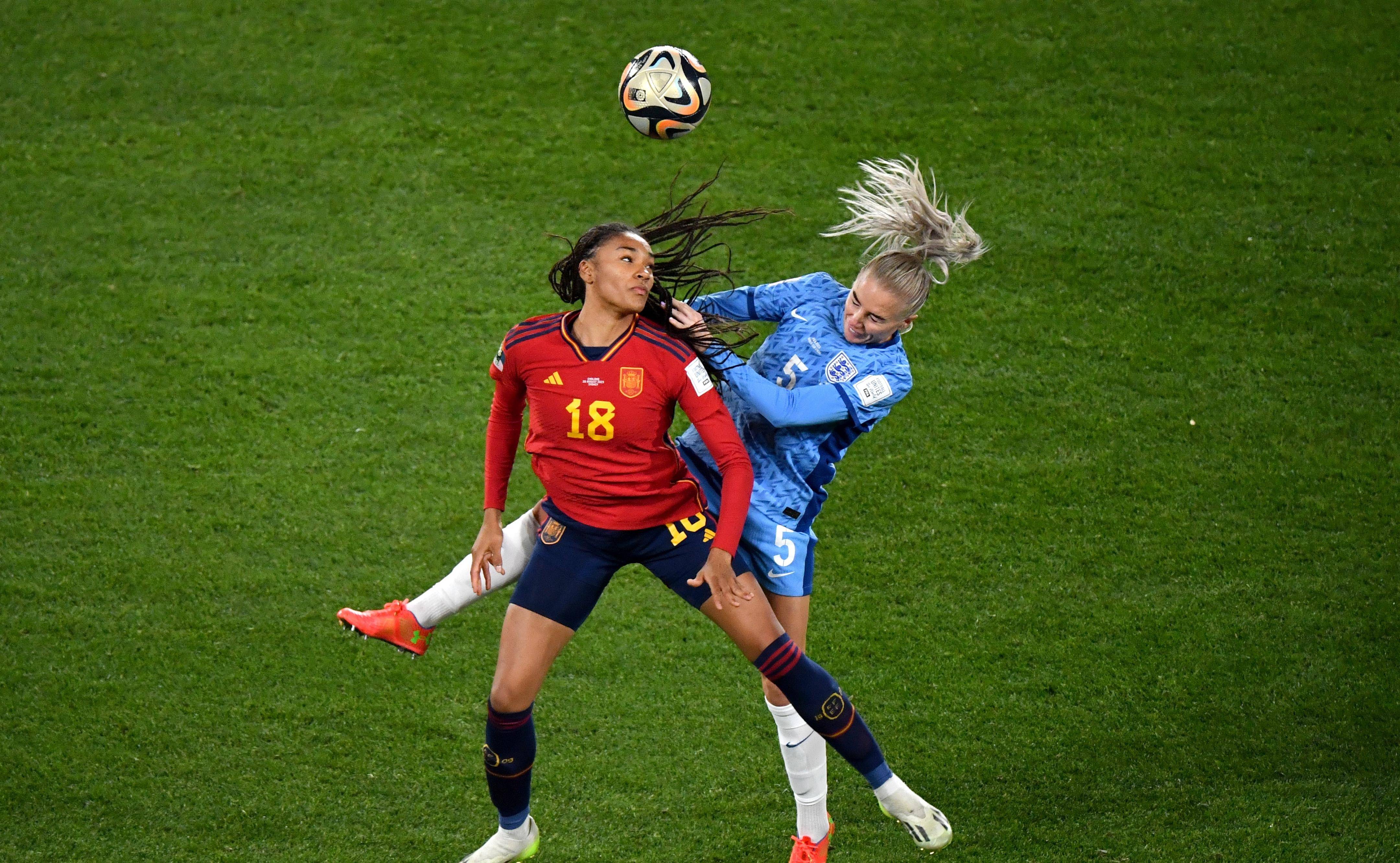 精采的足球对决，女队斗志昂扬！的简单介绍