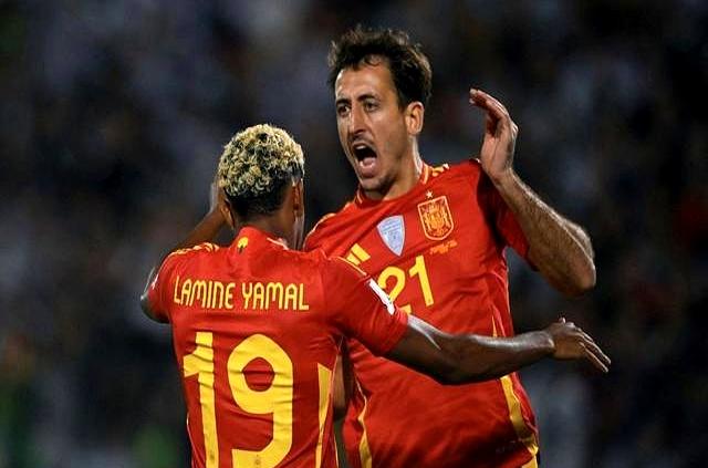 西班牙2-0胜斯洛伐克，提前进入欧预赛淘汰赛的简单介绍