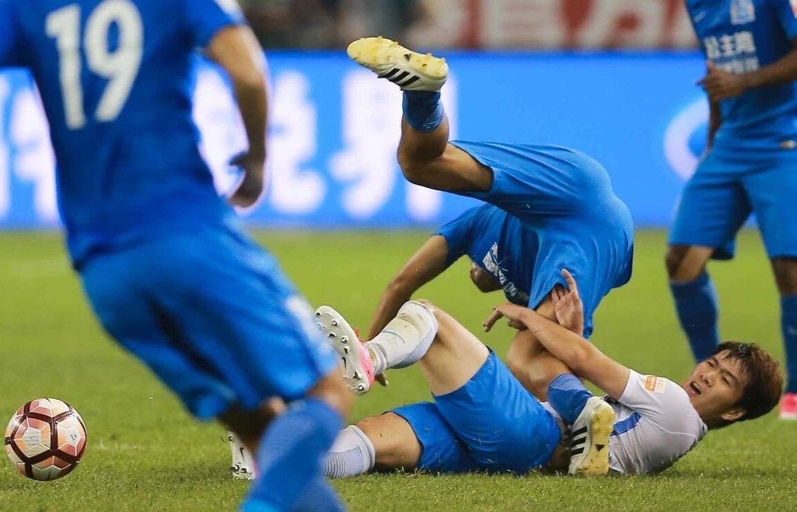 中国米兰体育-包含天津泰达背水一战，力保保级希望的词条