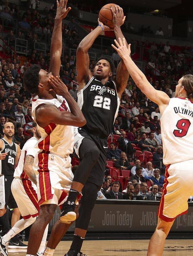 ac米兰体育官网-怀特塞德受伤，猛龙队遭遇挑战的简单介绍