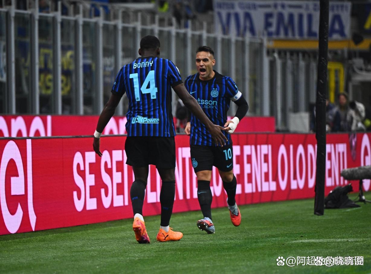 包含切尔西客场战胜利物浦，升至英超次席的词条