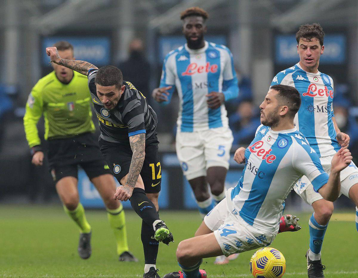 埃因霍温誓师夺冠，力保不败之勇的简单介绍