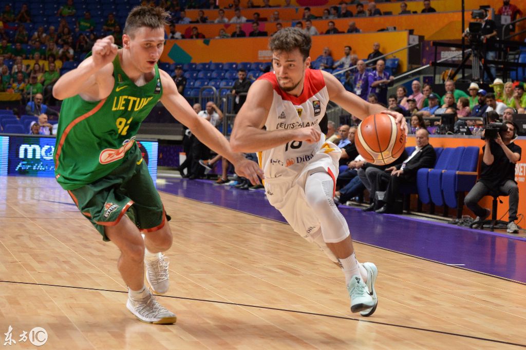 包含欧预赛轶事:德国惨败立陶宛,教练组面临严峻考验的词条 包含欧预赛轶事:德国惨败立陶宛,教练组面临严峻考验的词条