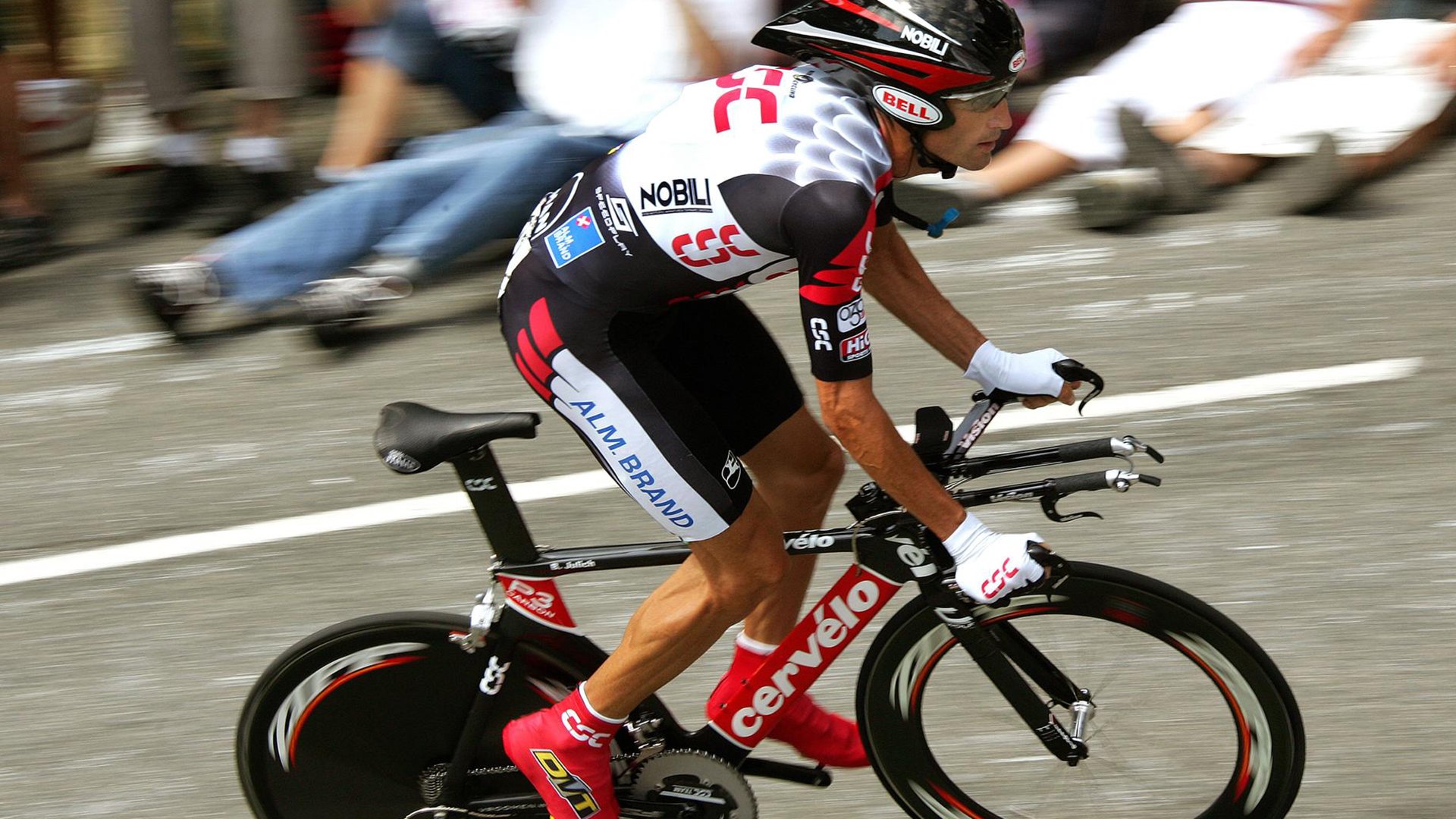 米兰体育官网-布伦森爆发撕裂防线，开拓者连续得分狂潮压制马刺